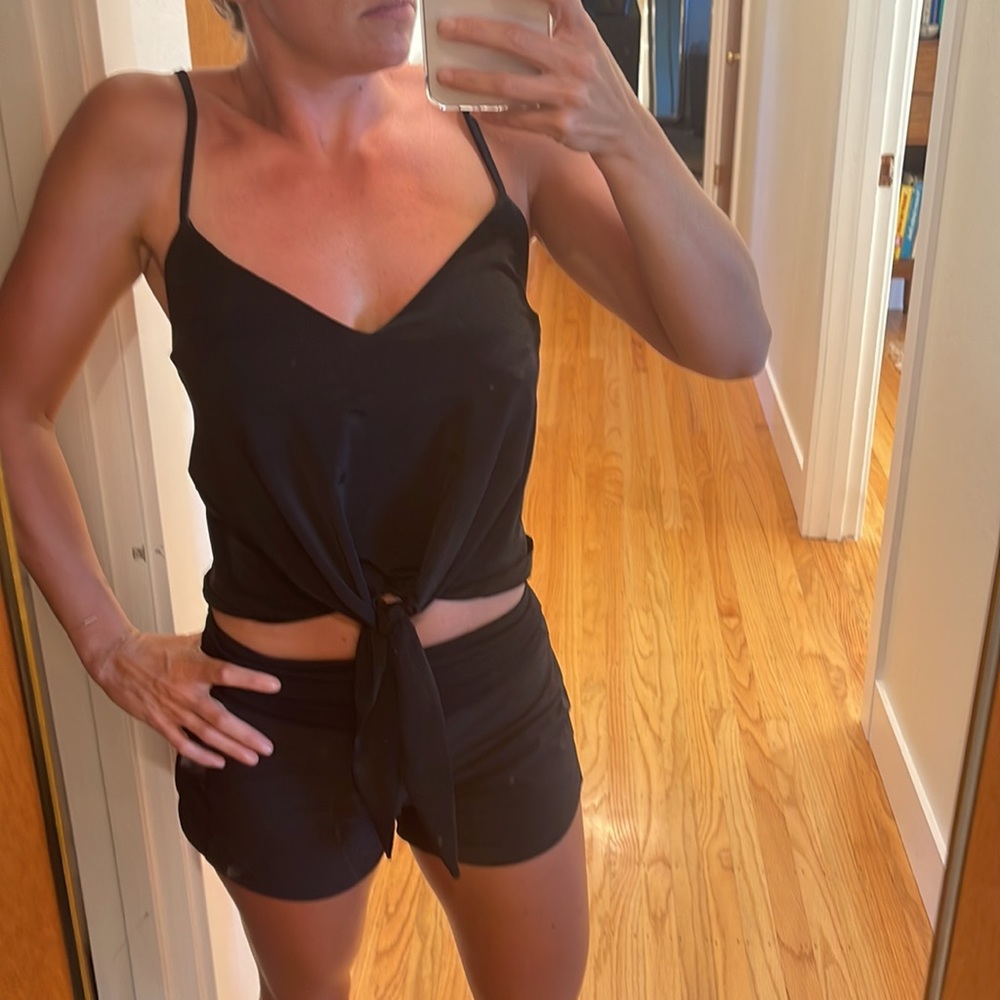 Zara Womens Cropped Silky Front Tie Tank, size small